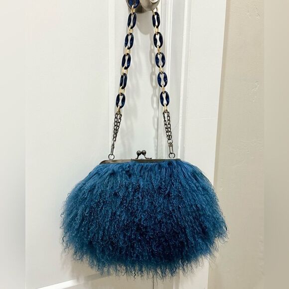 Multi Use Handmade Real Mongolian Lamb Fur Kisslock Clutch/Wristlet/Crossbody - Picture 2 of 16